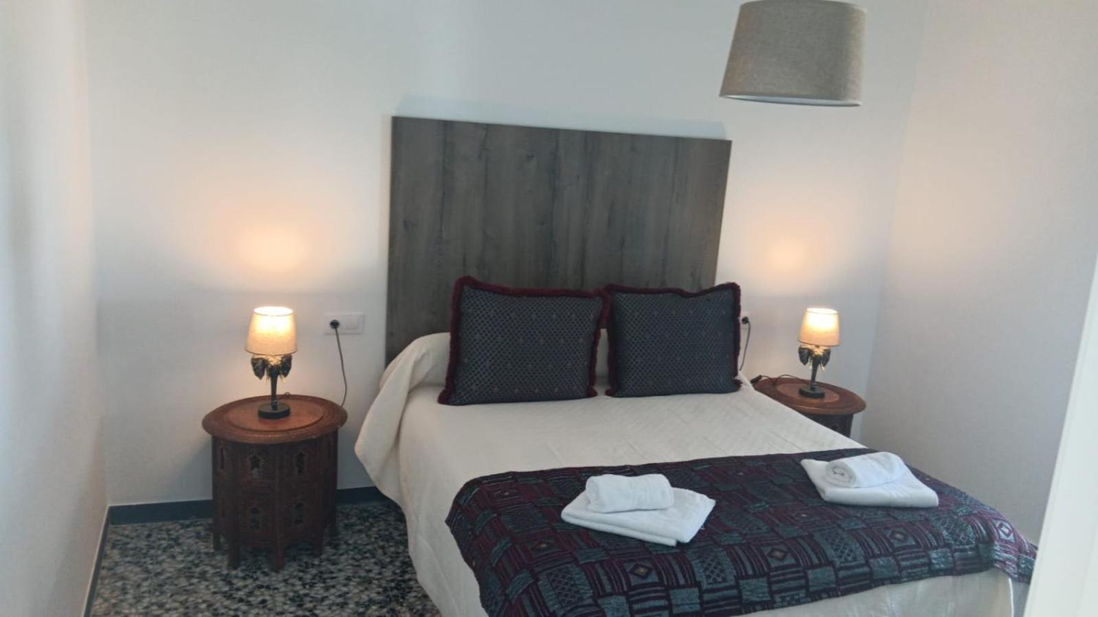 Apartamentos Fernando III El Santo Баеса Екстер'єр фото